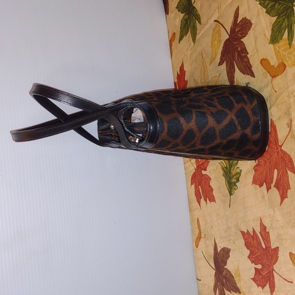 👜VINTAGE👜 MAXX OF NY Tote in Amimal Print 🦒 - Picture 8 of 9